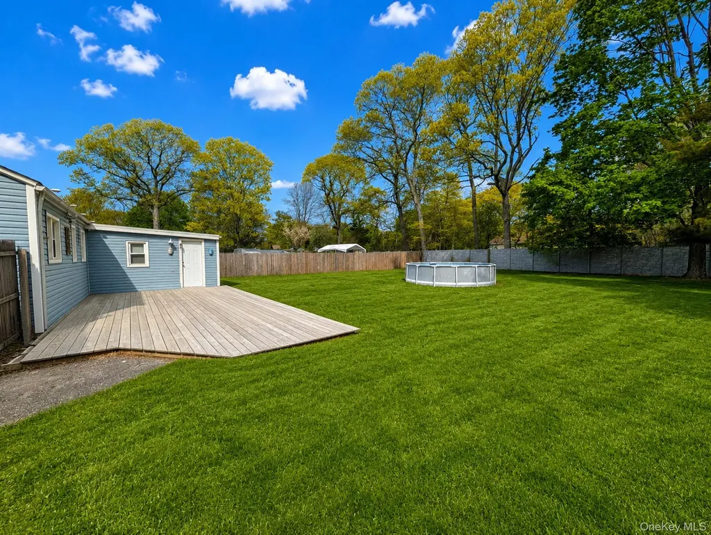 137 Baybright Drive E Shirley NY 11967