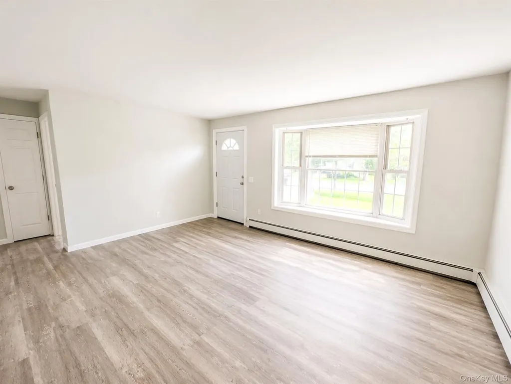 137 Baybright Drive E Shirley NY 11967