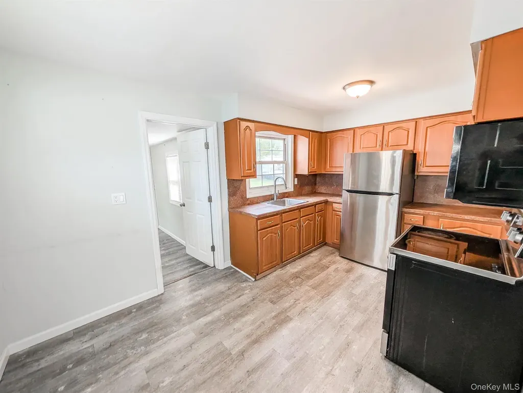 137 Baybright Drive E Shirley NY 11967