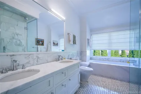 1 Palma Terrace East Hampton NY 11937