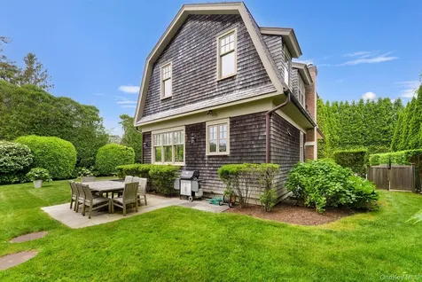 1 Palma Terrace East Hampton NY 11937