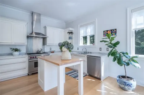 1 Palma Terrace East Hampton NY 11937