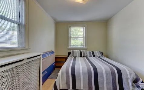 54 Mckinley Avenue Albertson NY 11507