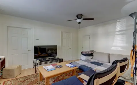 54 Mckinley Avenue Albertson NY 11507