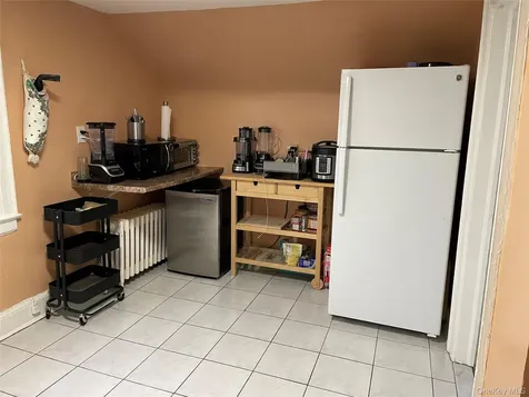 54 Mckinley Avenue Albertson NY 11507