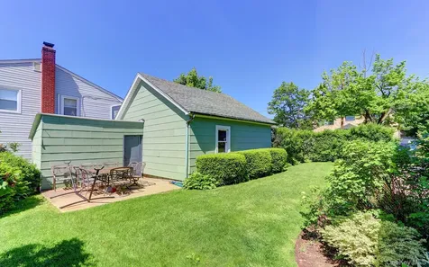 54 Mckinley Avenue Albertson NY 11507