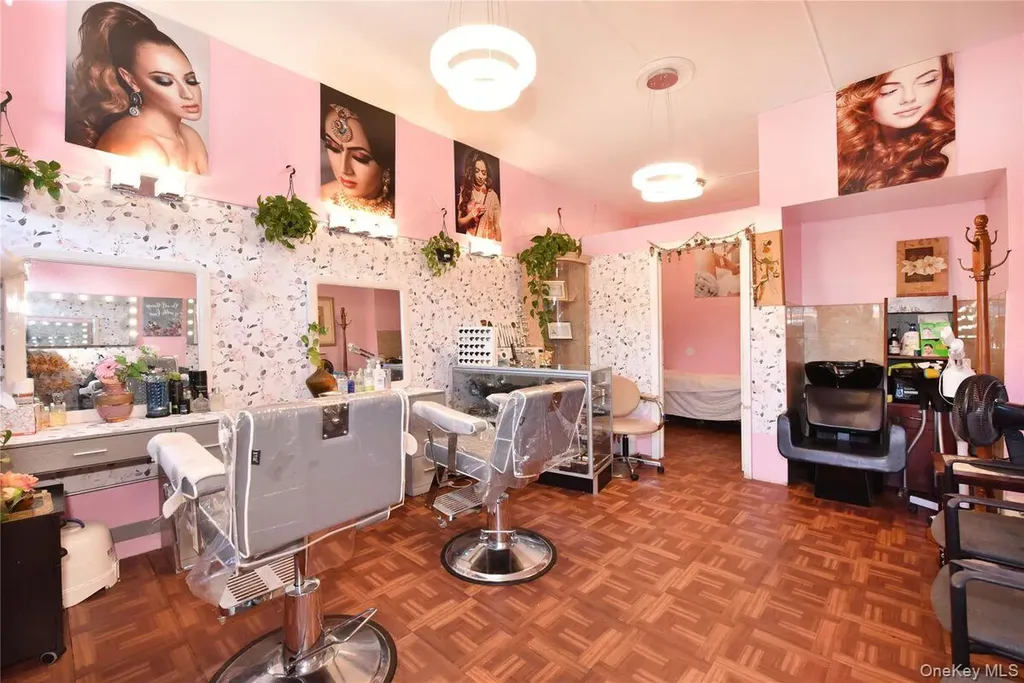 542 East Meadow Hempstead NY 11554