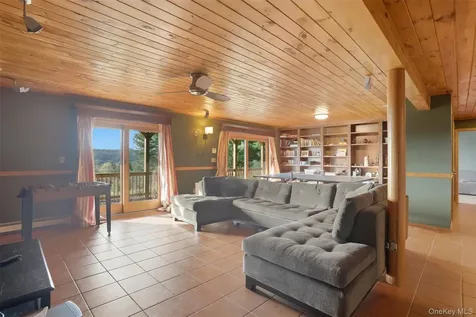 110 German Hill Road Shohola PA 18458