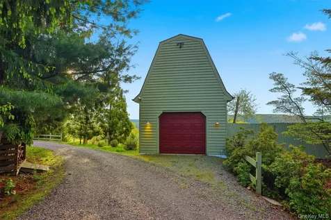 110 German Hill Road Shohola PA 18458