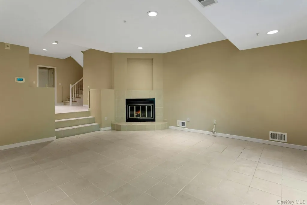 102 Boulder Ridge Road Scarsdale NY 10583