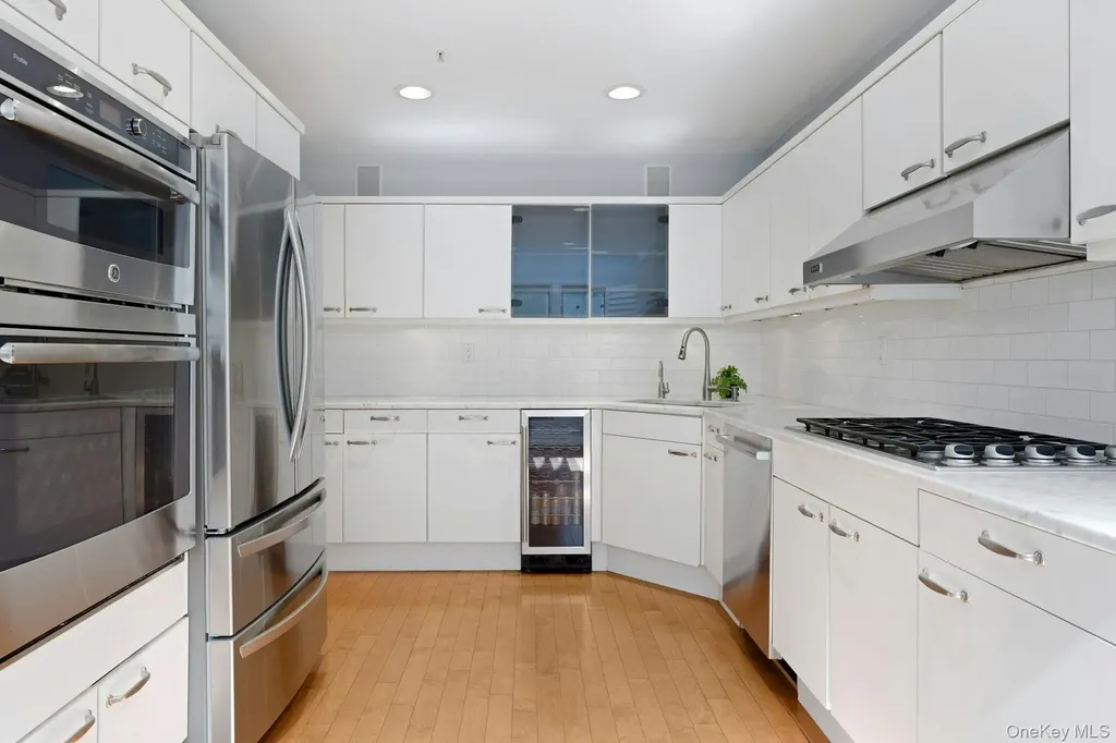 102 Boulder Ridge Road Scarsdale NY 10583