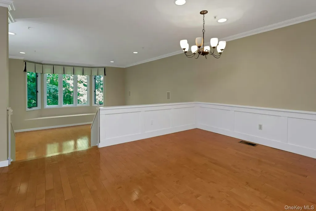 102 Boulder Ridge Road Scarsdale NY 10583