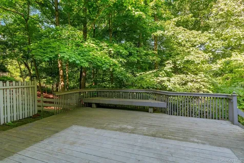 102 Boulder Ridge Road Scarsdale NY 10583
