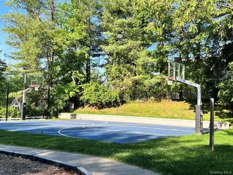 102 Boulder Ridge Road Scarsdale NY 10583