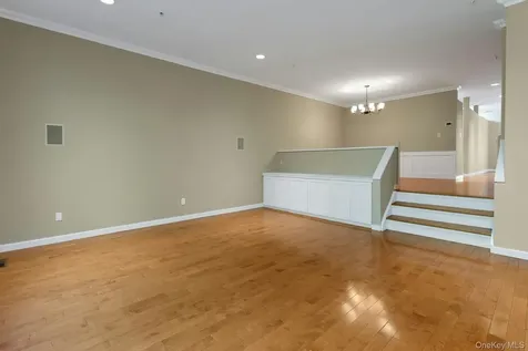 102 Boulder Ridge Road Scarsdale NY 10583