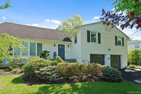 97 Hanson Lane New Rochelle NY 10804