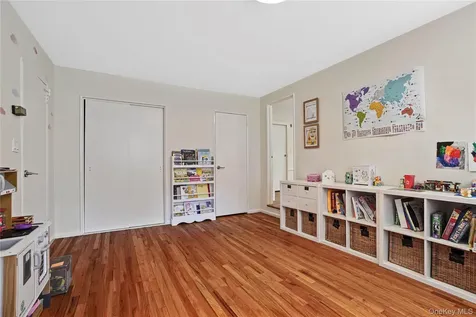 97 Hanson Lane New Rochelle NY 10804