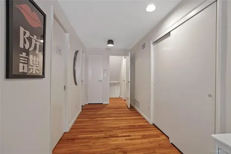 97 Hanson Lane New Rochelle NY 10804