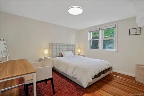 97 Hanson Lane New Rochelle NY 10804