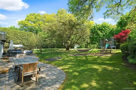97 Hanson Lane New Rochelle NY 10804