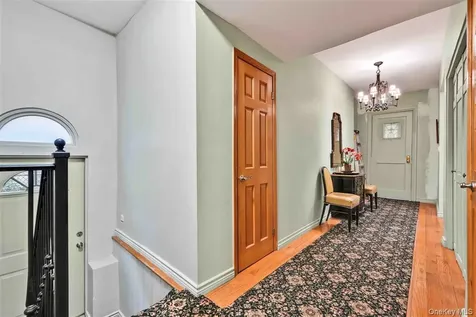 84-21 Beverly Road Kew Gardens NY 11415