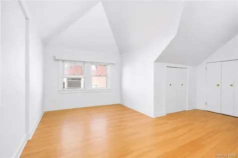 84-21 Beverly Road Kew Gardens NY 11415