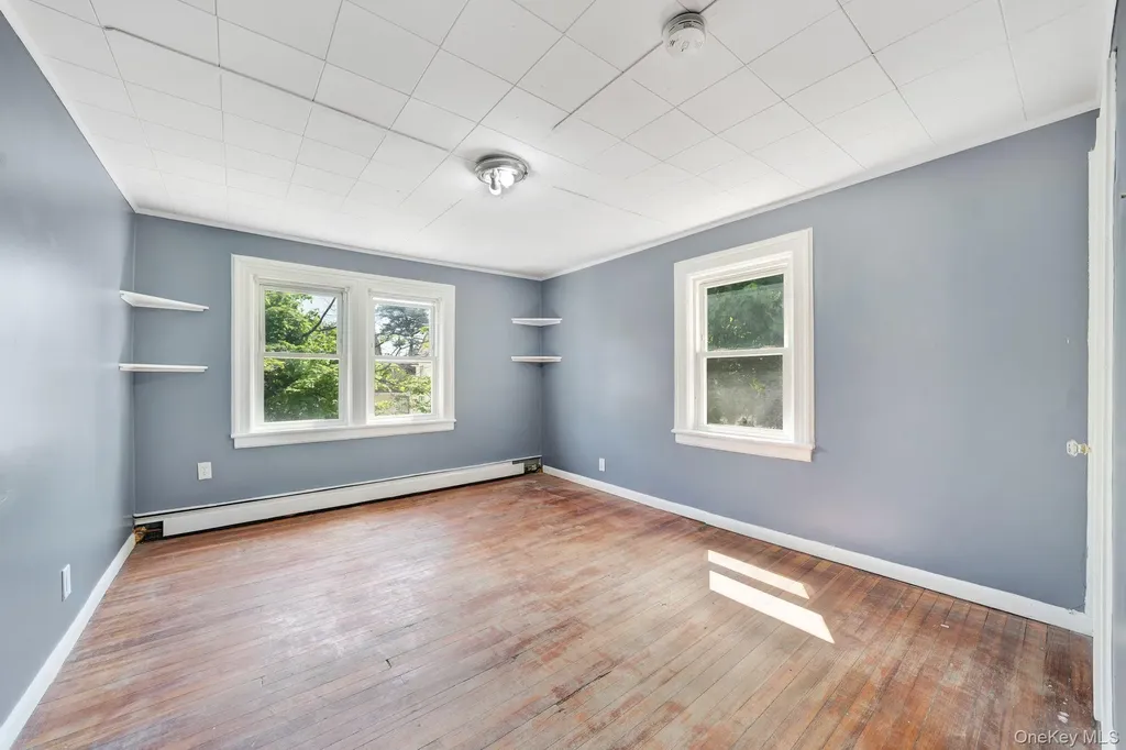 295 Washington Street Hempstead NY 11550
