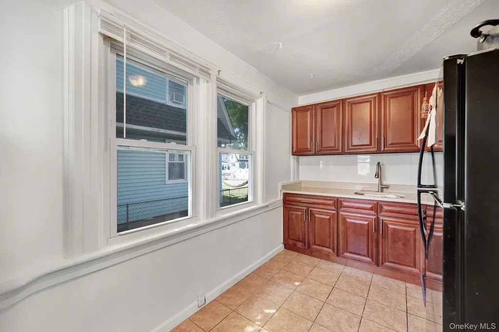 295 Washington Street Hempstead NY 11550