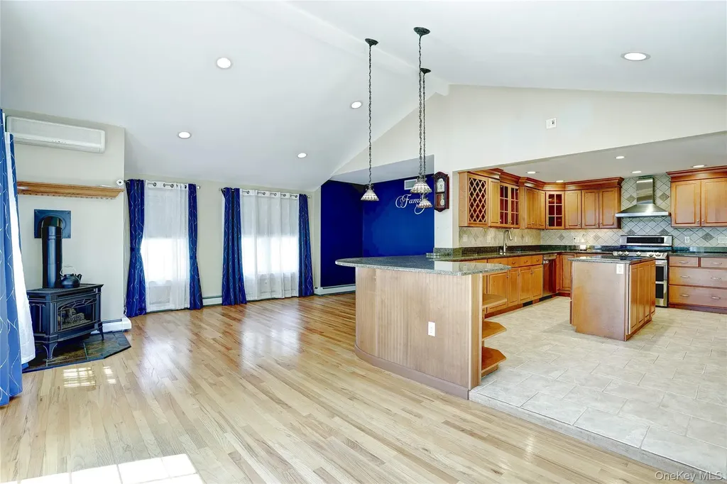 8 Wenzel Lane Stony Point NY 10980