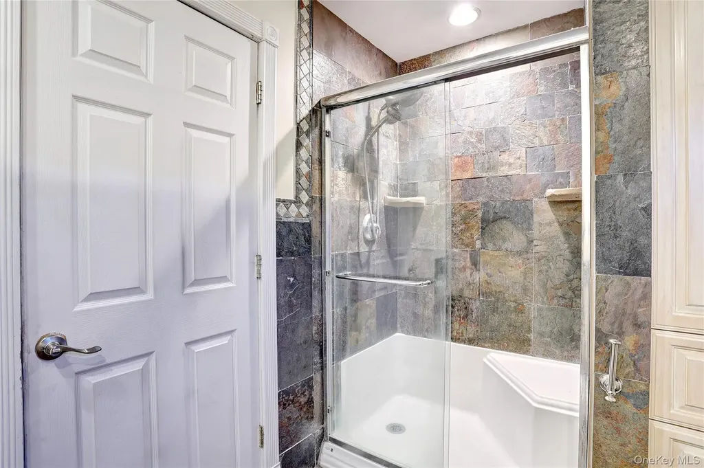 8 Wenzel Lane Stony Point NY 10980