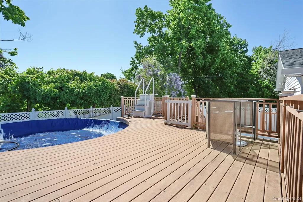 8 Wenzel Lane Stony Point NY 10980