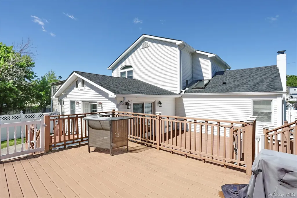 8 Wenzel Lane Stony Point NY 10980