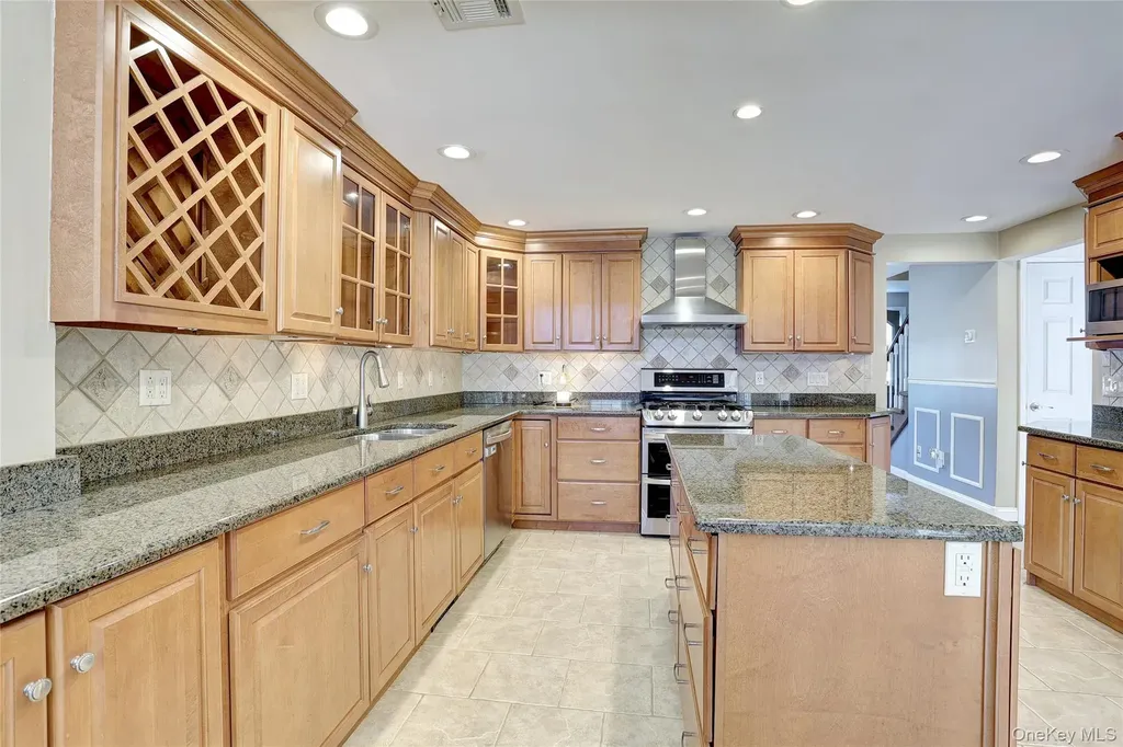 8 Wenzel Lane Stony Point NY 10980