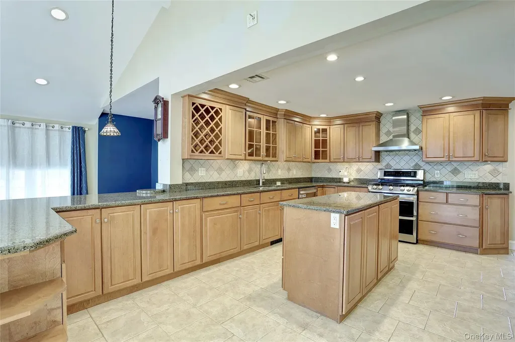 8 Wenzel Lane Stony Point NY 10980