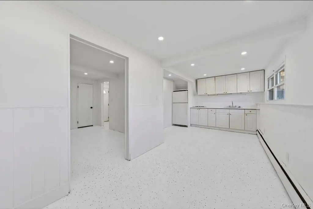 8 Whitebirch Lane Commack NY 11725