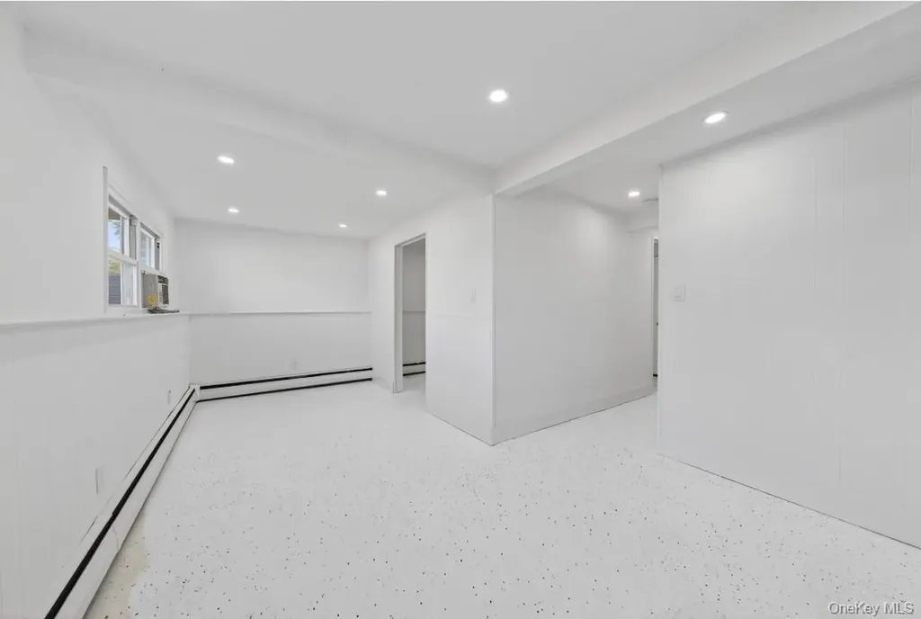 8 Whitebirch Lane Commack NY 11725