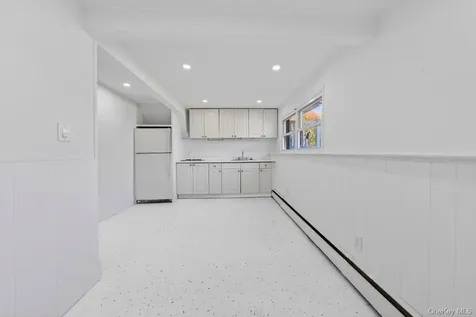 8 Whitebirch Lane Commack NY 11725