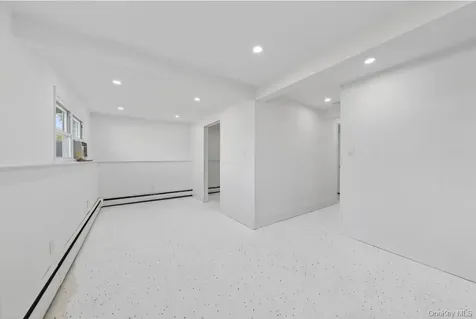 8 Whitebirch Lane Commack NY 11725