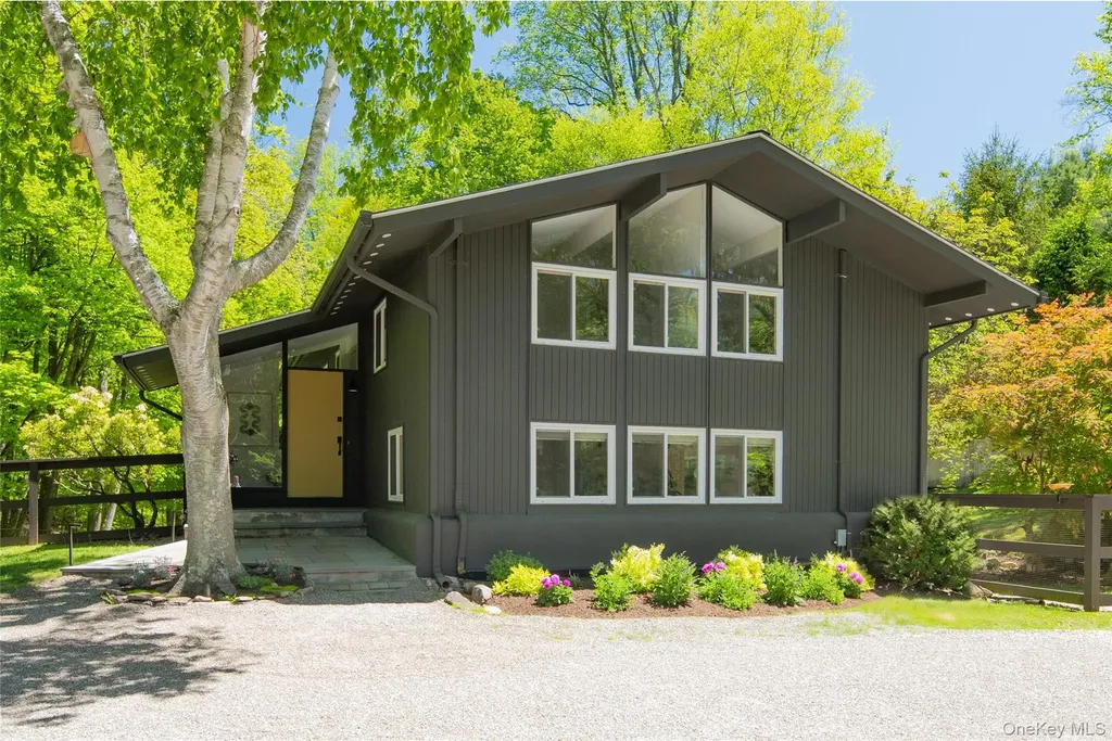 5 S Bedford Road Pound Ridge NY 10576