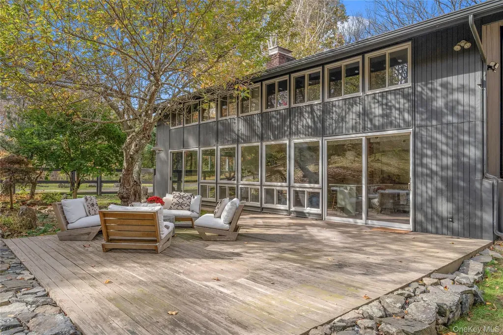 5 S Bedford Road Pound Ridge NY 10576