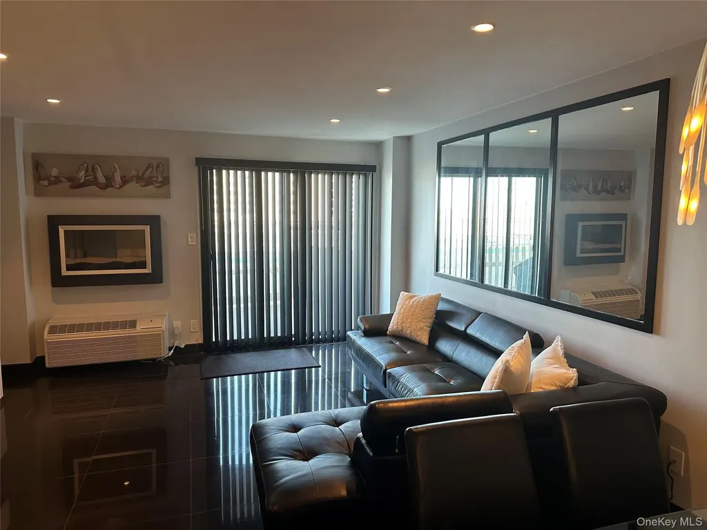 360 Shore Road Long Beach NY 11561