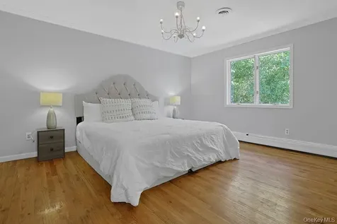 22 Peach Street Nanuet NY 10954