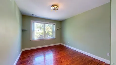 34 Glenwood Road Harrison NY 10528