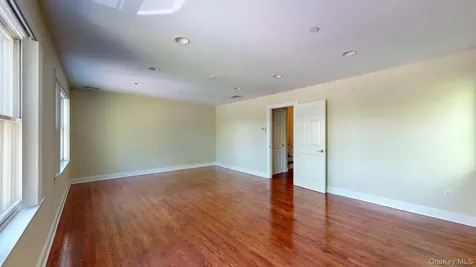 34 Glenwood Road Harrison NY 10528