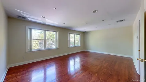 34 Glenwood Road Harrison NY 10528