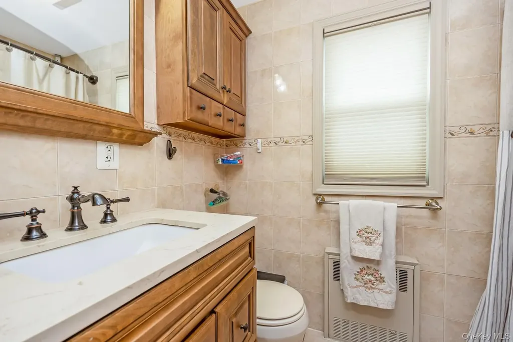 88-68 Commonwealth Boulevard Bellerose NY 11426