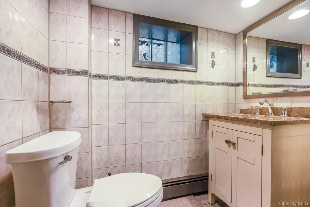 88-68 Commonwealth Boulevard Bellerose NY 11426