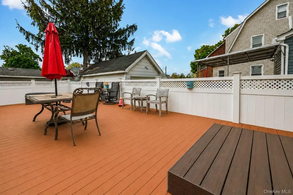 88-68 Commonwealth Boulevard Bellerose NY 11426
