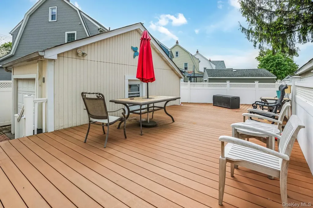 88-68 Commonwealth Boulevard Bellerose NY 11426