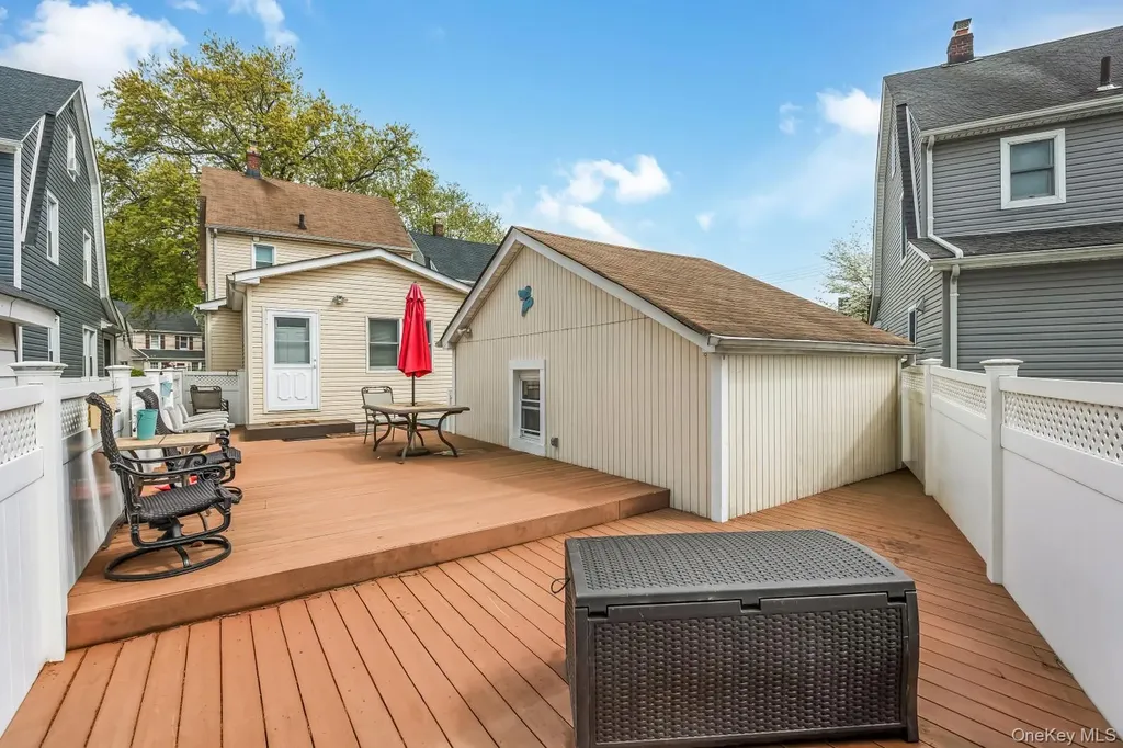 88-68 Commonwealth Boulevard Bellerose NY 11426